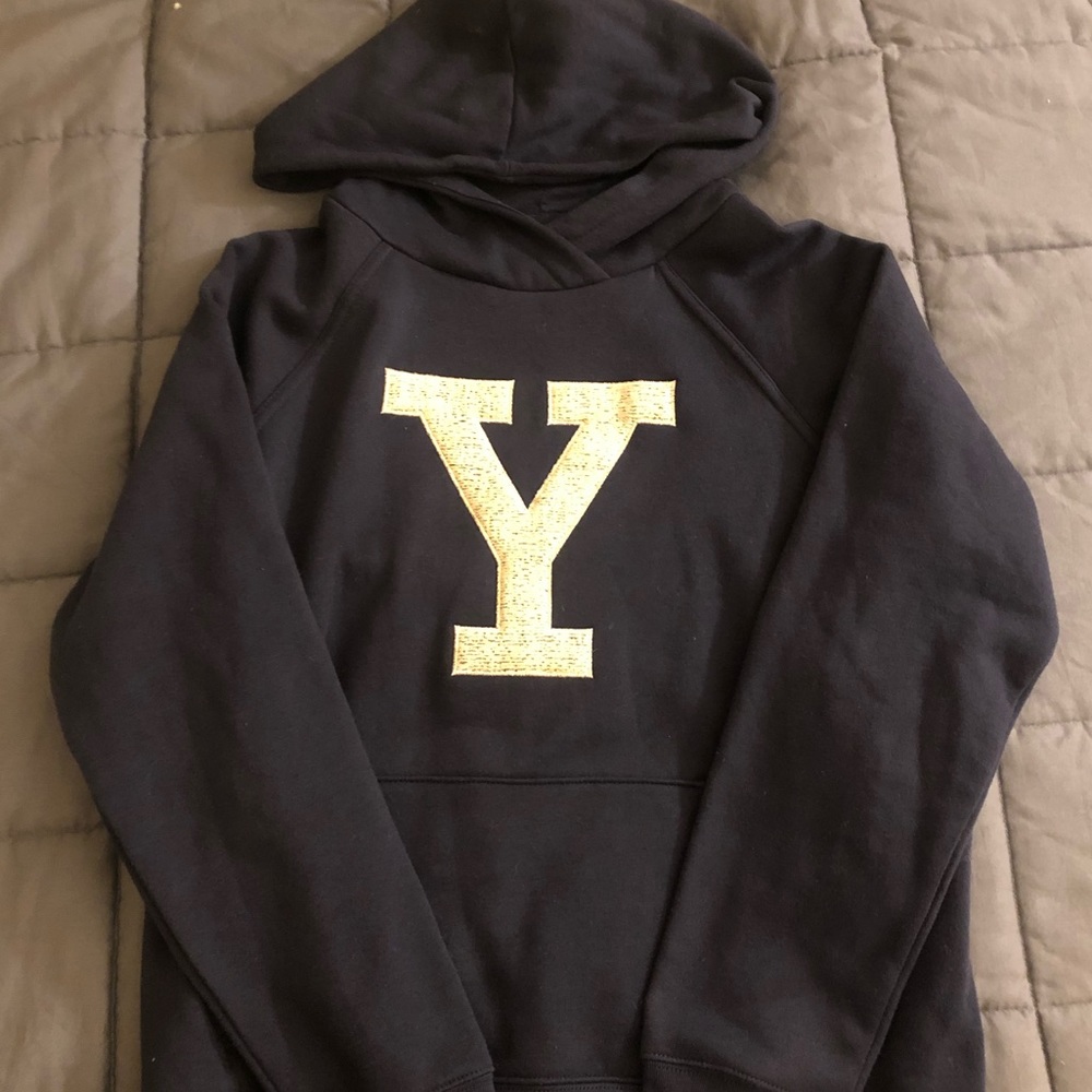 Yale Hoodie Size Small